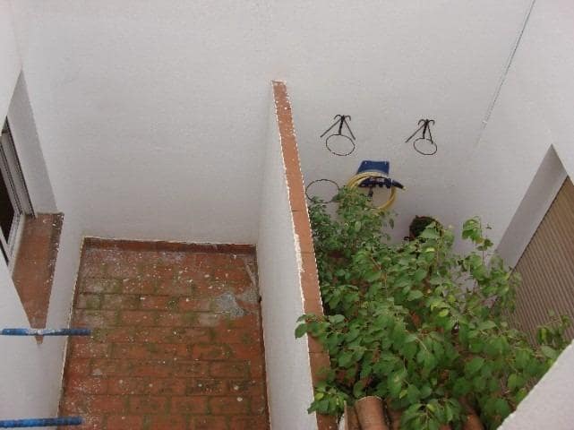 4 quarto Moradia em Banda para venda em Cordova cidade com garagem - 205 000 € (Ref: 9901501)