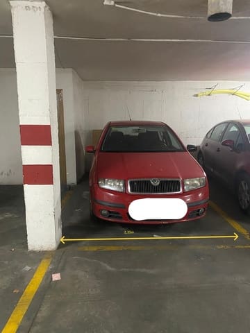 Garage til salg i Córdoba by - € 21.000 (Ref: 9901503)