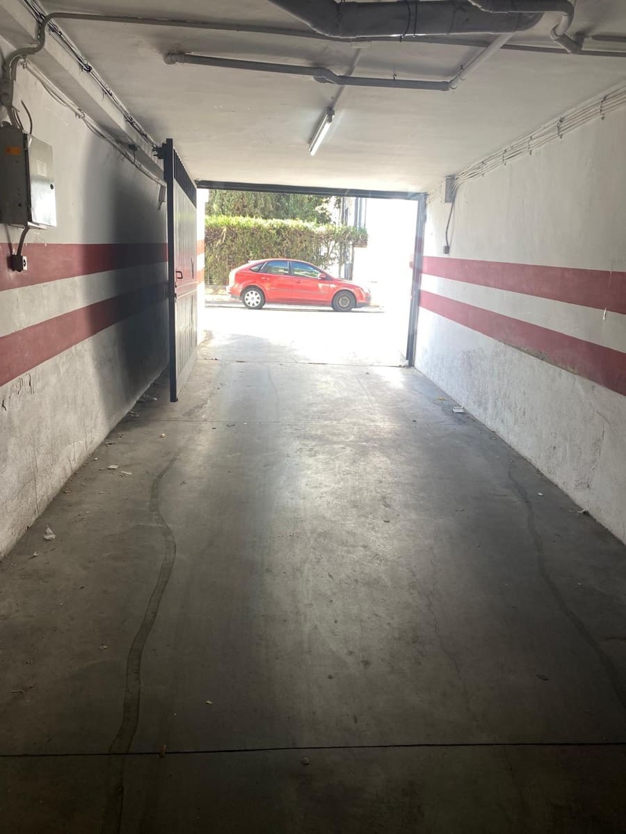 Garage til salg i Cordoba by - € 21.000 (Ref: 9901503)