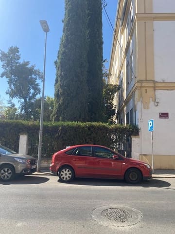 Garage til salg i Córdoba by - € 21.000 (Ref: 9901503)