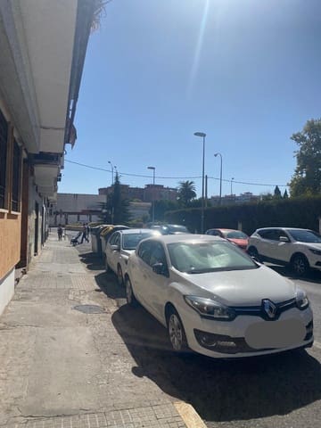 Garage til salg i Córdoba by - € 21.000 (Ref: 9901503)