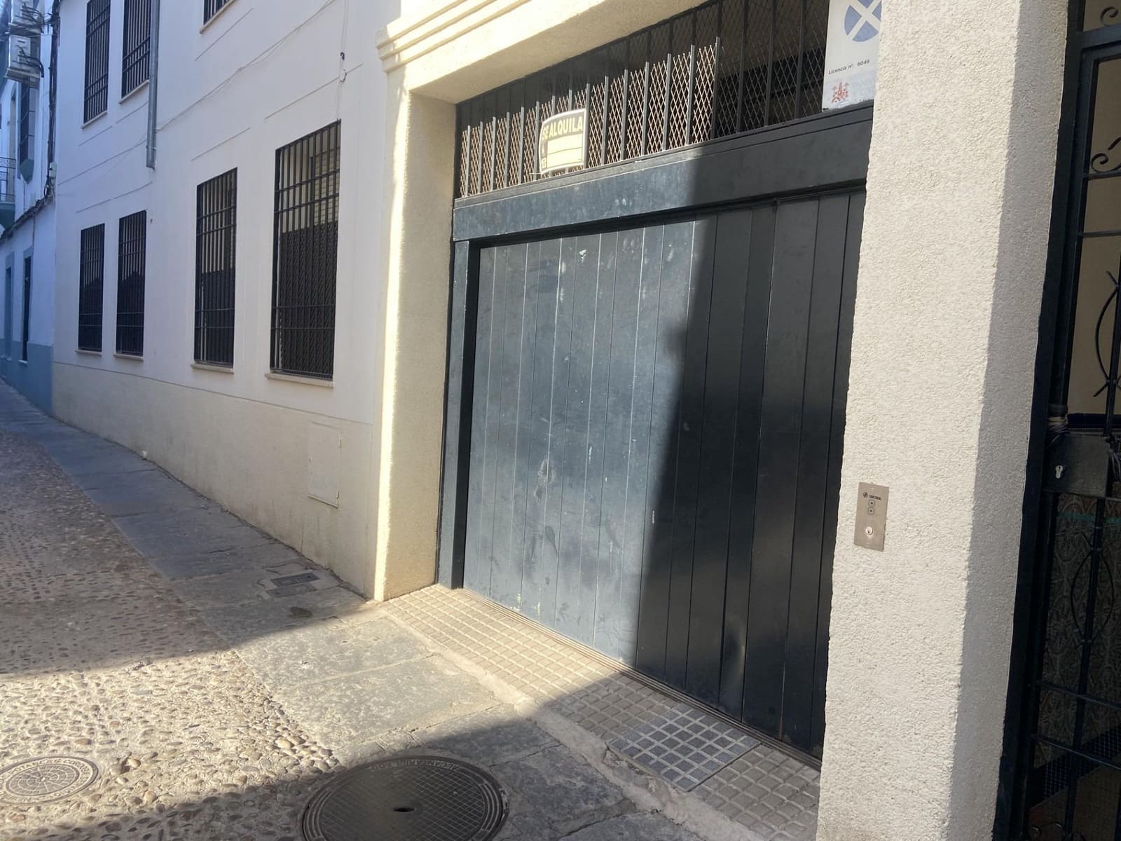 Garage for sale in Cordoba city - € 15,900 (Ref: 9901504)