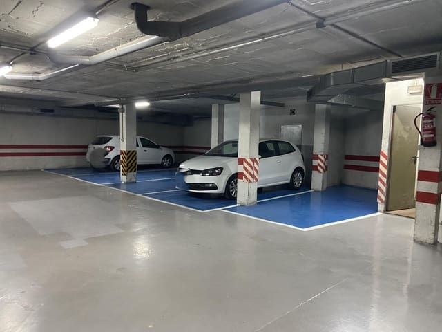 Garage for sale in Santa Marina, Córdoba city - € 15,900 (Ref: 9901504)