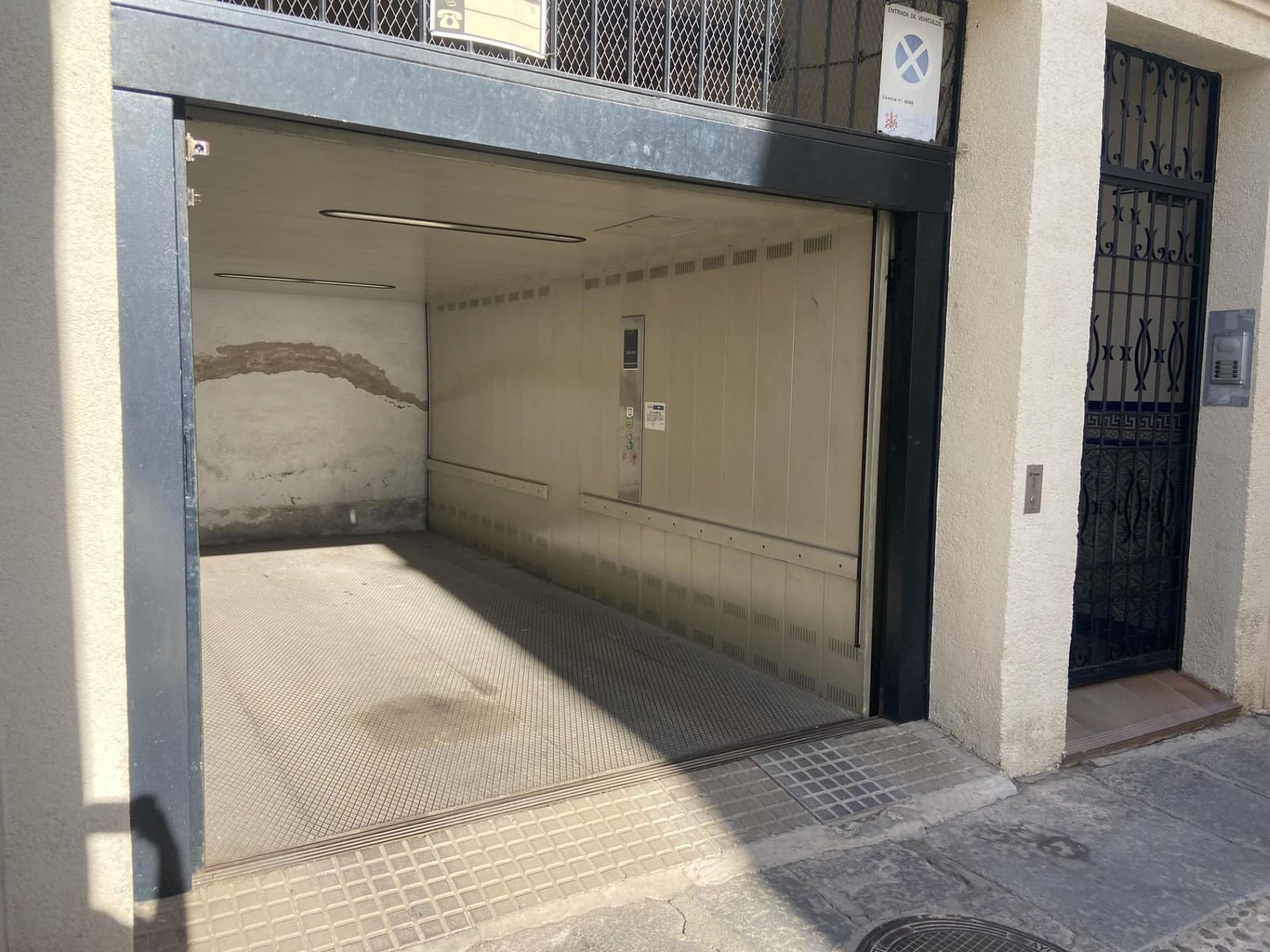 Garage for sale in Cordoba city - € 15,900 (Ref: 9901504)