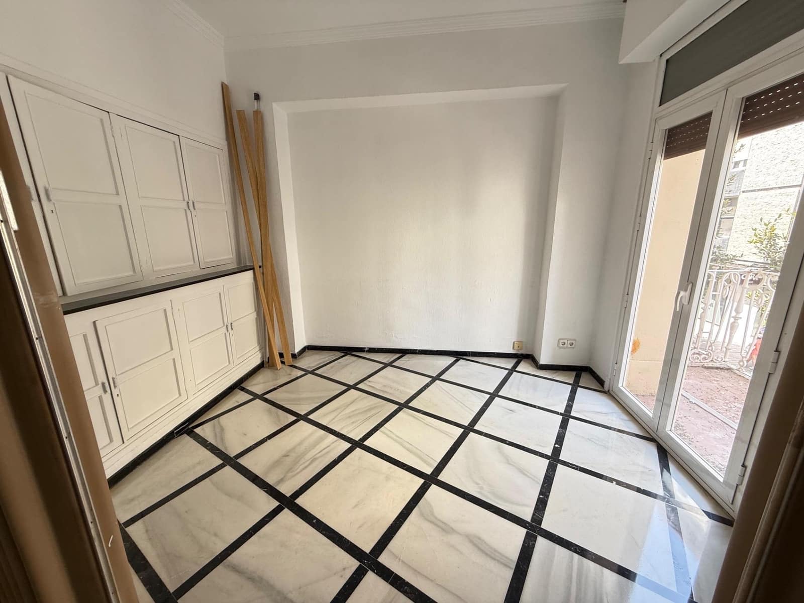 4 makuuhuone Toimisto vuokrattavana paikassa Cordoba kaupunki - 1 750 € (Ref: 9901505)