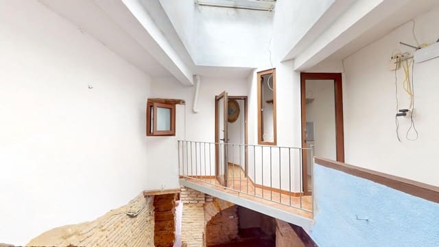 4 bedroom Townhouse for sale in Córdoba city - € 238,500 (Ref: 9901506)