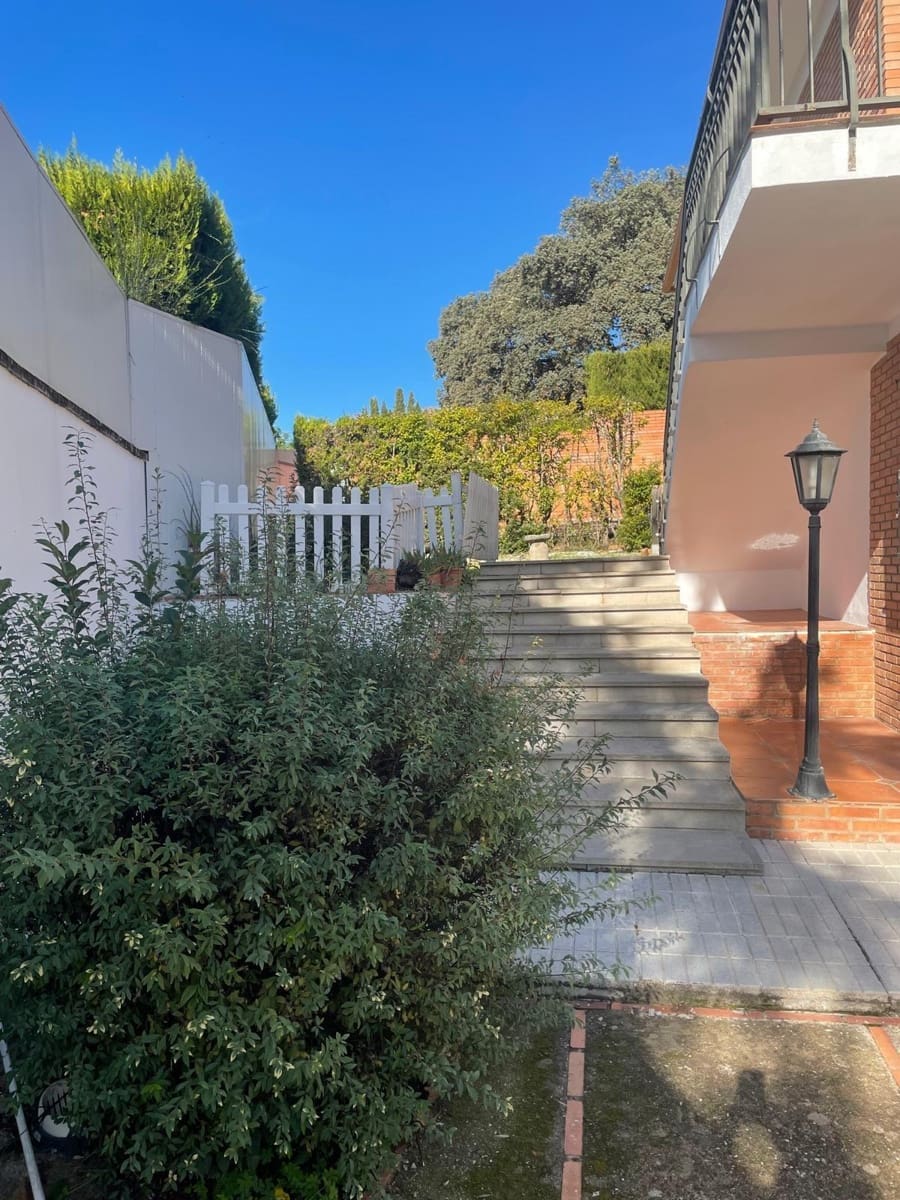 7 quarto Moradia para venda em Cordova cidade com piscina garagem - 465 000 € (Ref: 9901507)