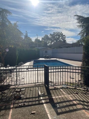 7 quarto Moradia para venda em Córdova cidade com piscina garagem - 465 000 € (Ref: 9901507)