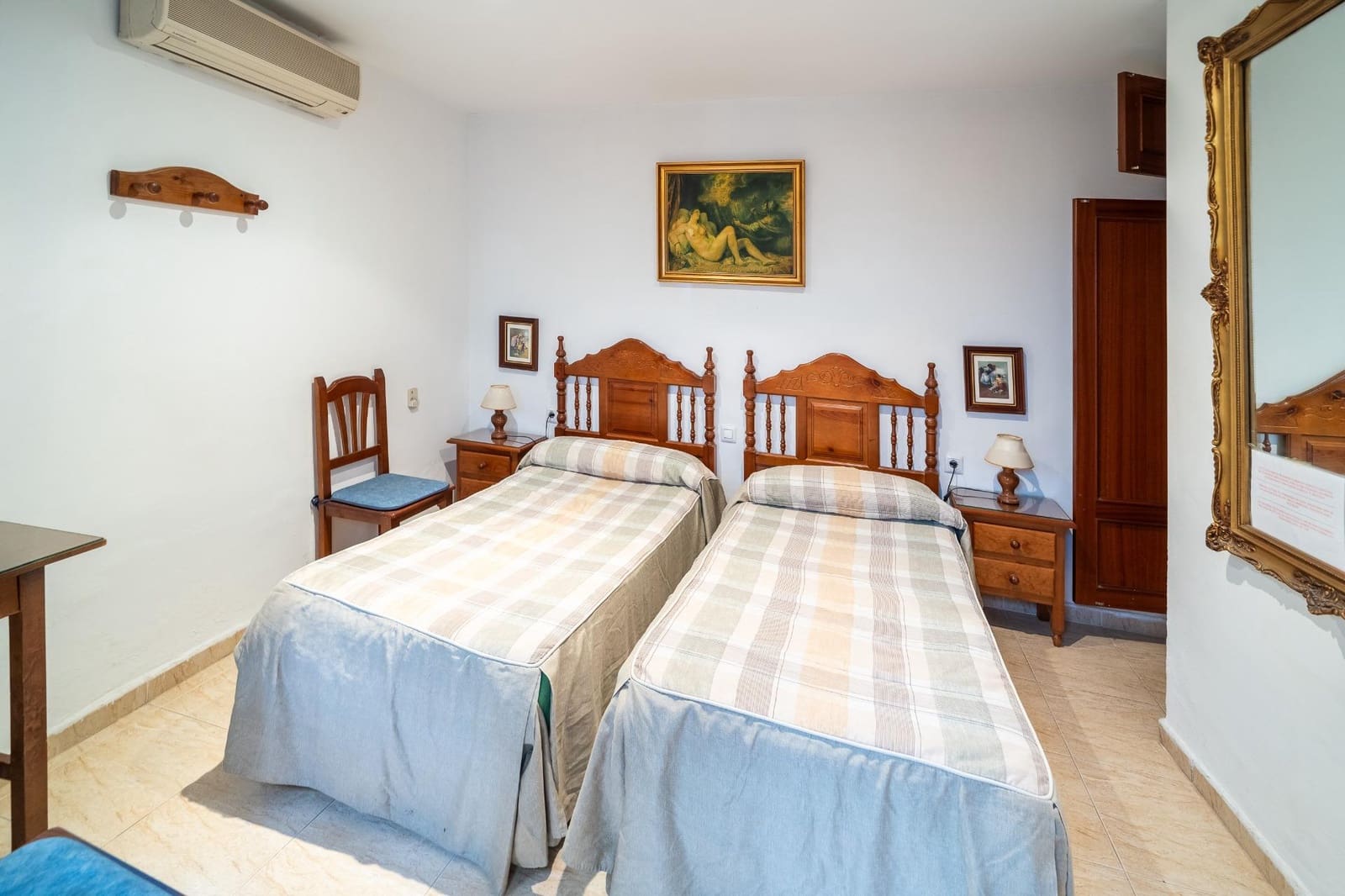 13 sovrum Hotell till salu i Cordoba stad med garage - 748 000 € (Ref: 9901511)