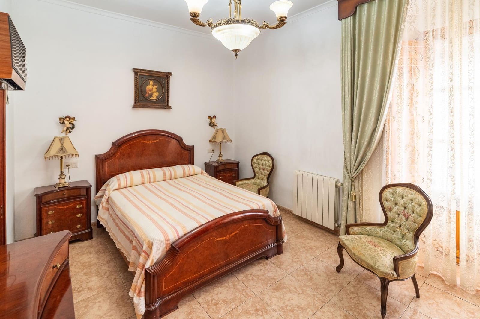 13 sovrum Hotell till salu i Cordoba stad med garage - 748 000 € (Ref: 9901511)