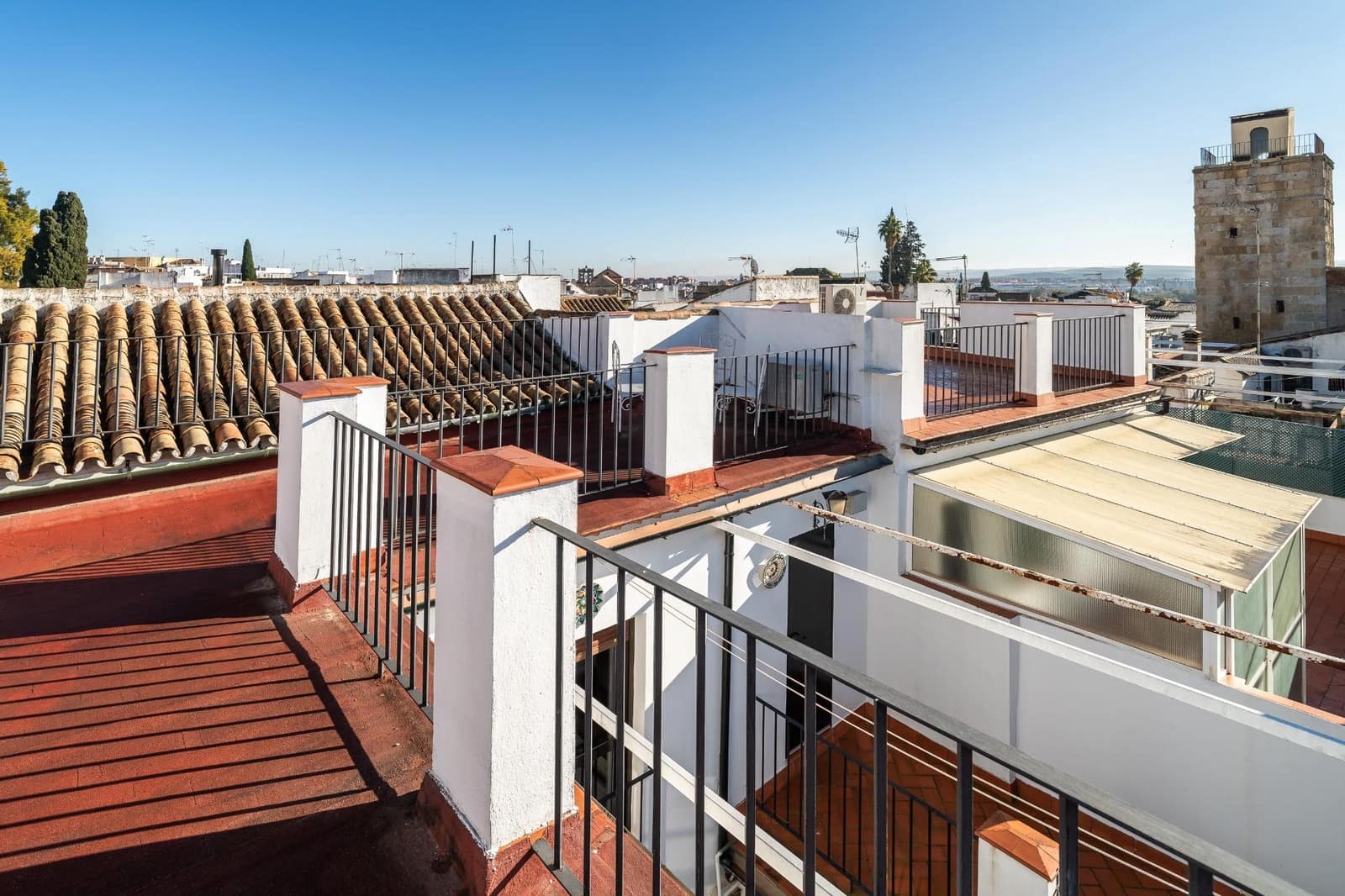 13 sovrum Hotell till salu i Cordoba stad med garage - 748 000 € (Ref: 9901511)