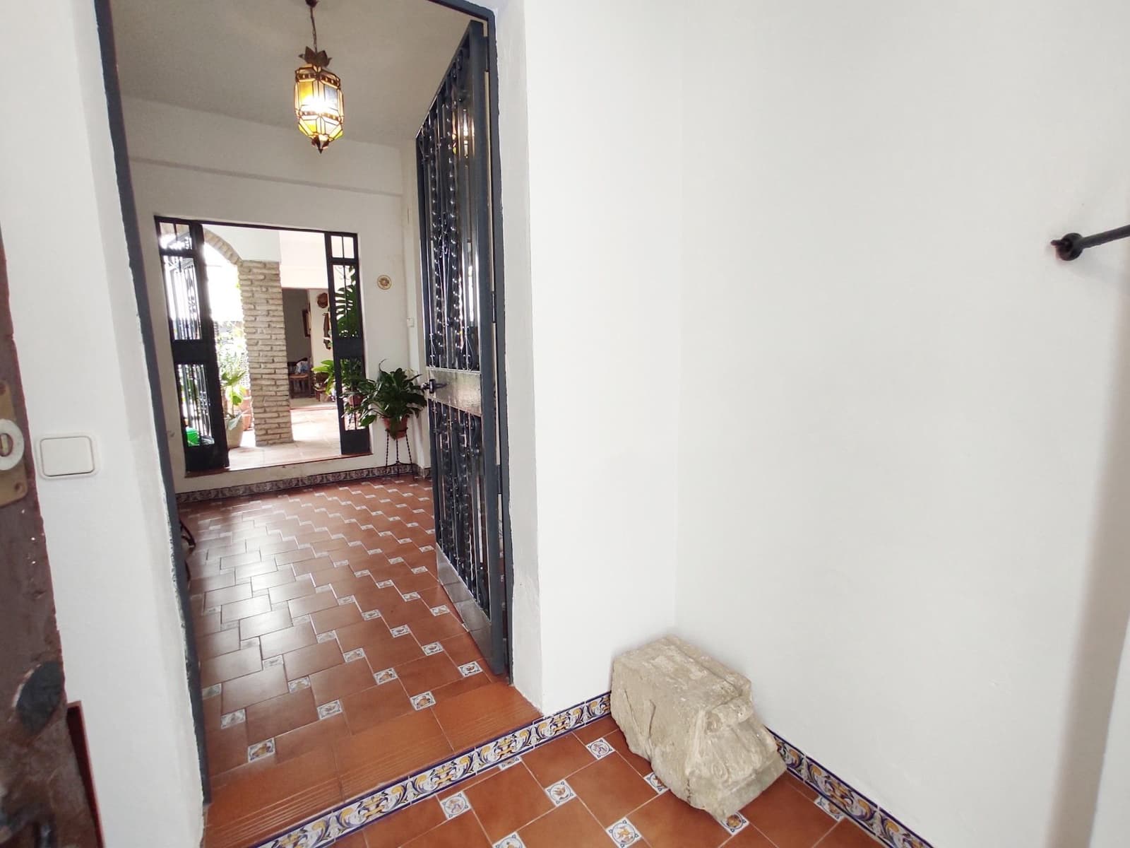 7 bedroom Townhouse for sale in Cordoba city - € 339,000 (Ref: 9901512)