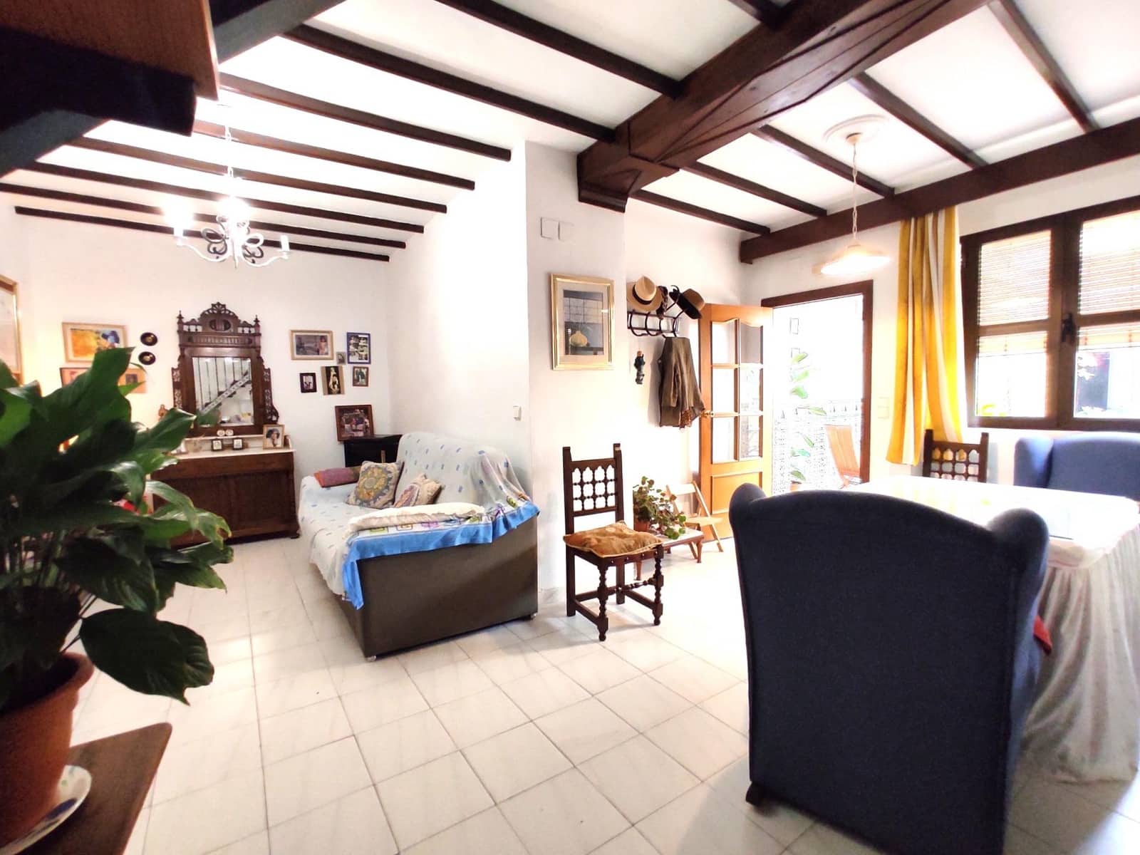 7 bedroom Townhouse for sale in Cordoba city - € 339,000 (Ref: 9901512)