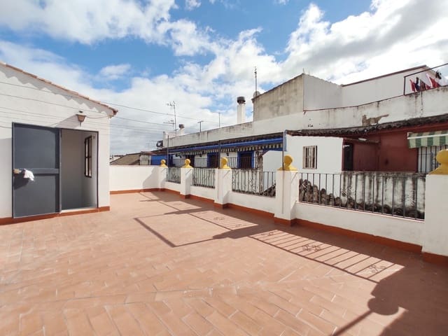 7 bedroom Townhouse for sale in Ollerías, Córdoba city - € 339,000 (Ref: 9901512)