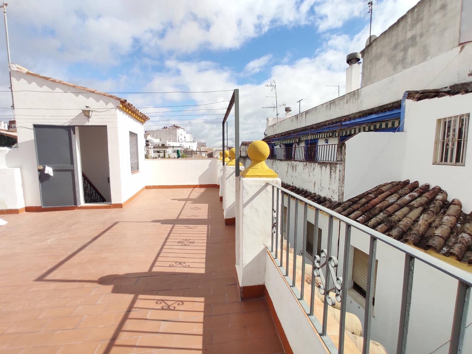 7 bedroom Townhouse for sale in Cordoba city - € 339,000 (Ref: 9901512)