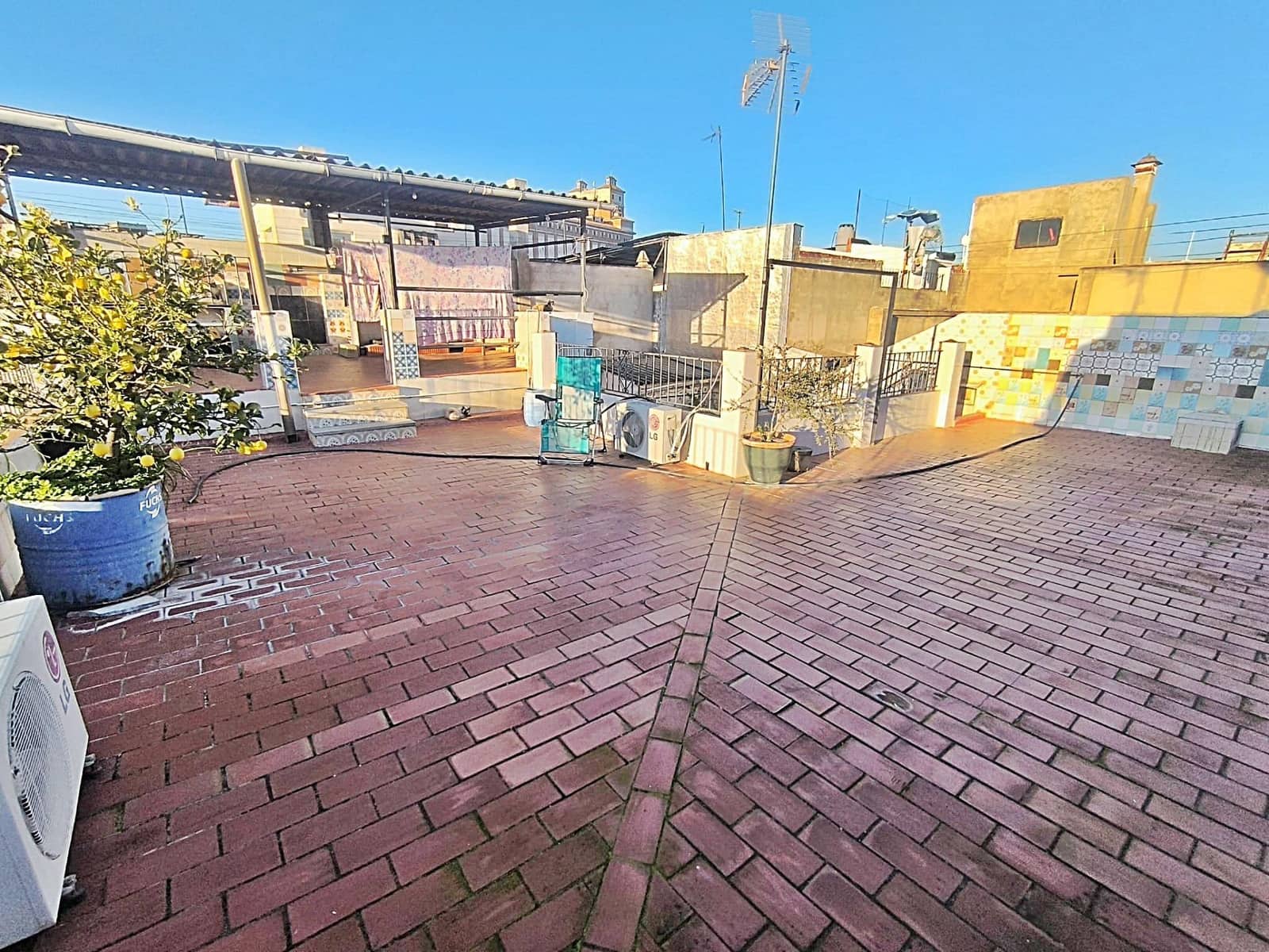 7 bedroom Townhouse for sale in Cordoba city - € 257,900 (Ref: 9901513)