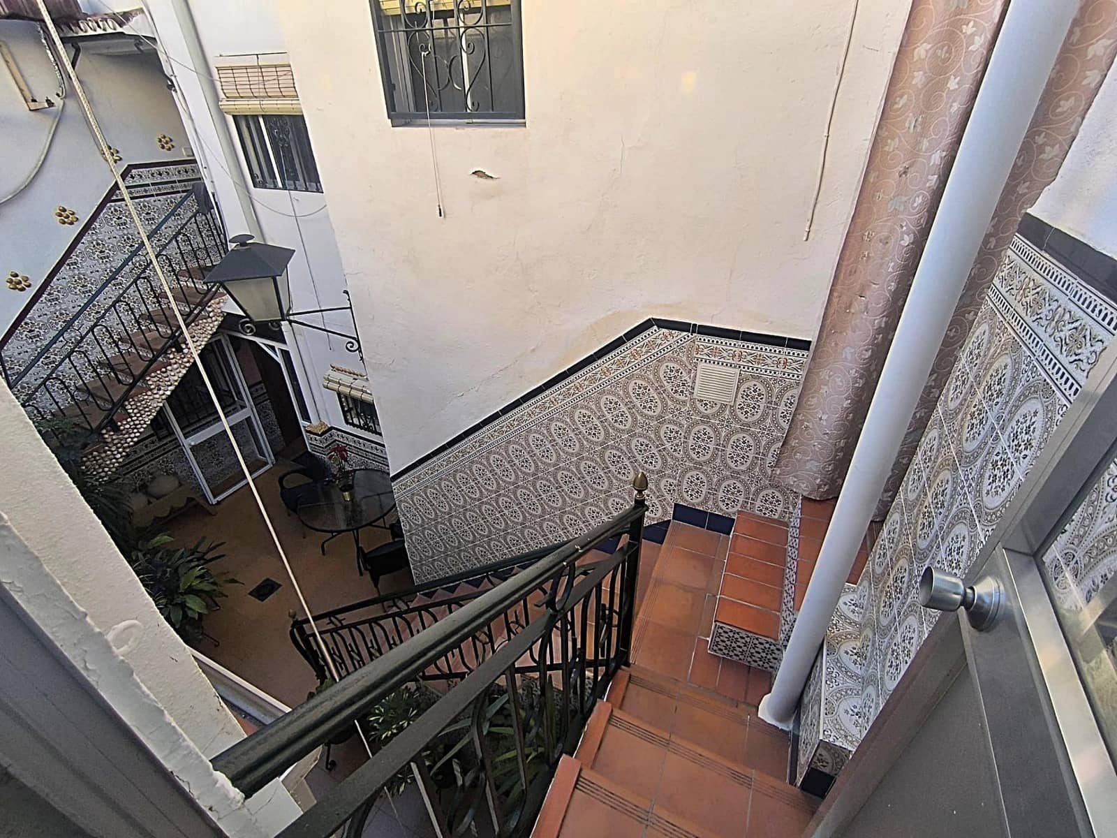 7 bedroom Townhouse for sale in Cordoba city - € 257,900 (Ref: 9901513)
