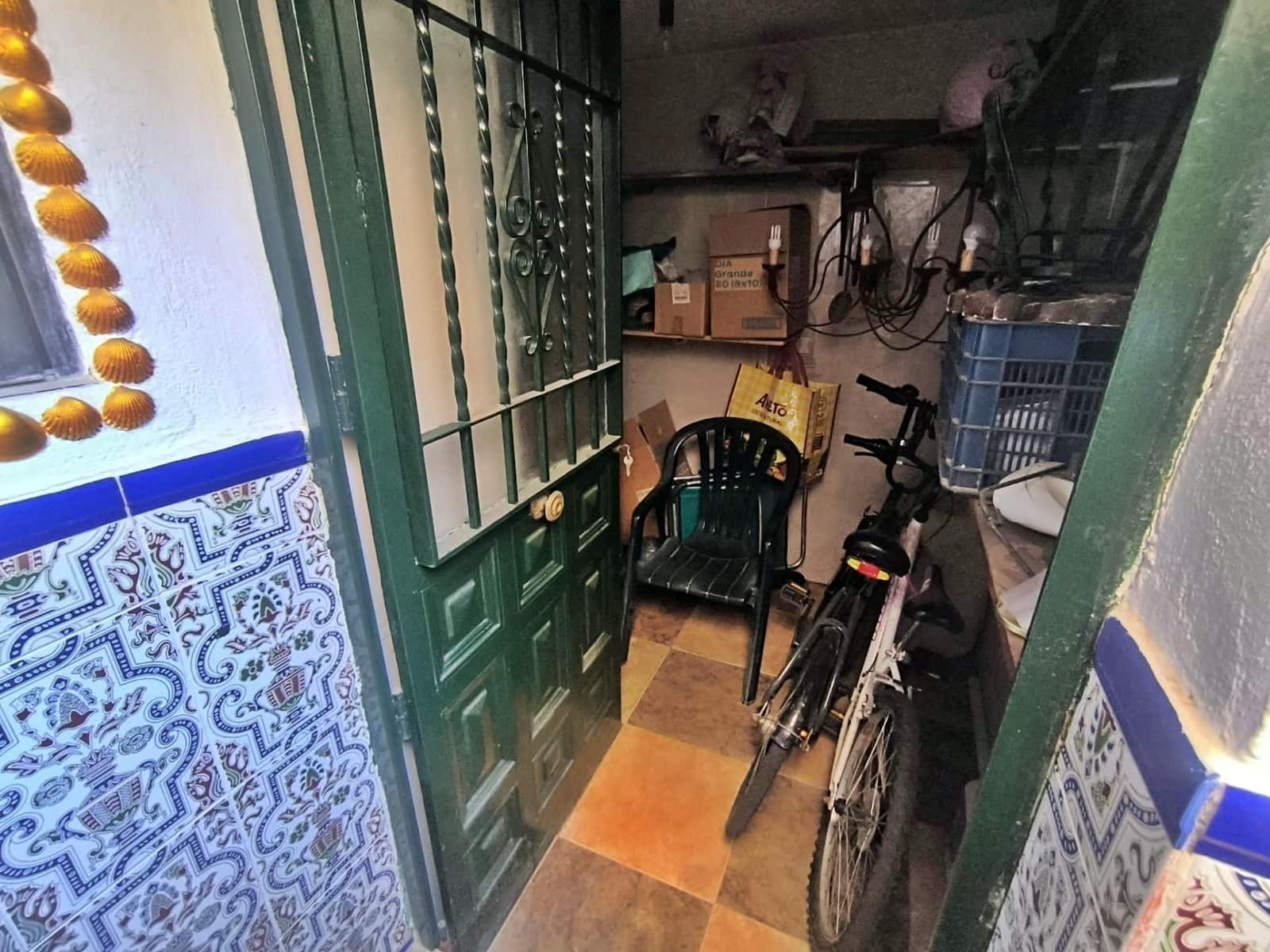 7 bedroom Townhouse for sale in Cordoba city - € 257,900 (Ref: 9901513)