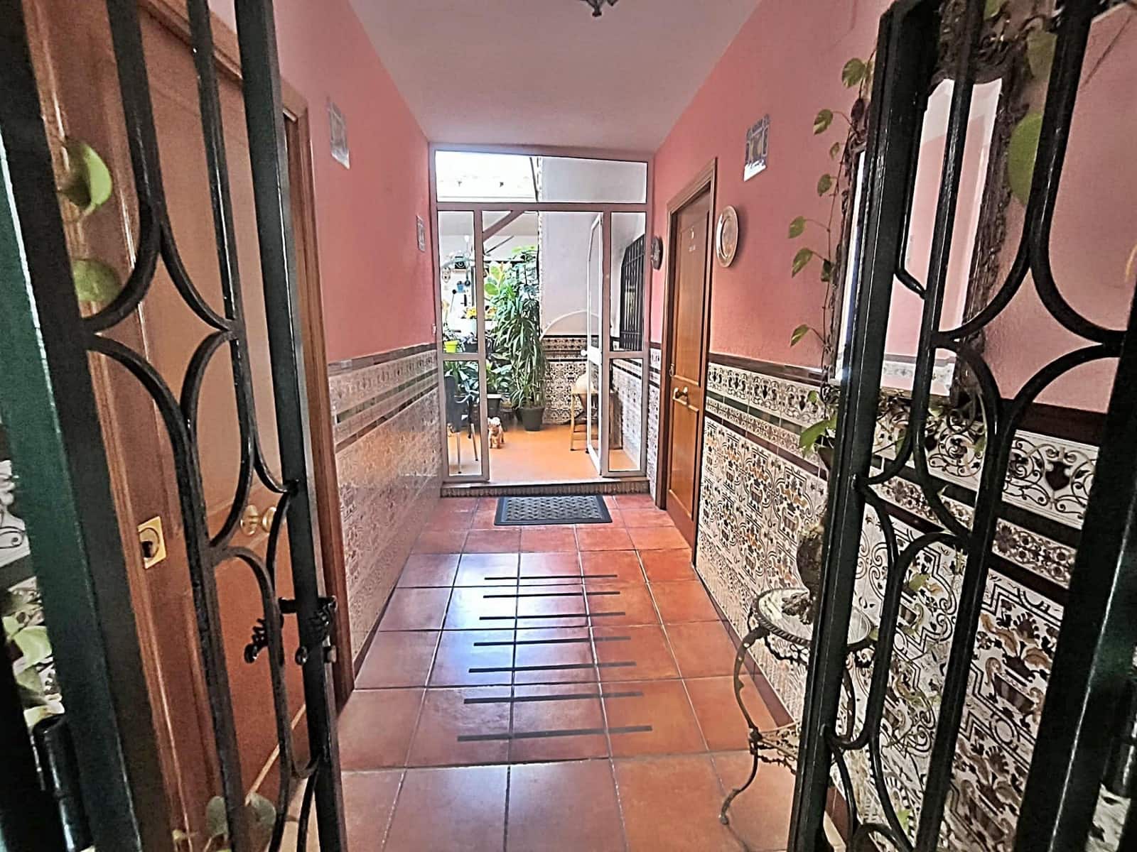 7 bedroom Townhouse for sale in Cordoba city - € 257,900 (Ref: 9901513)