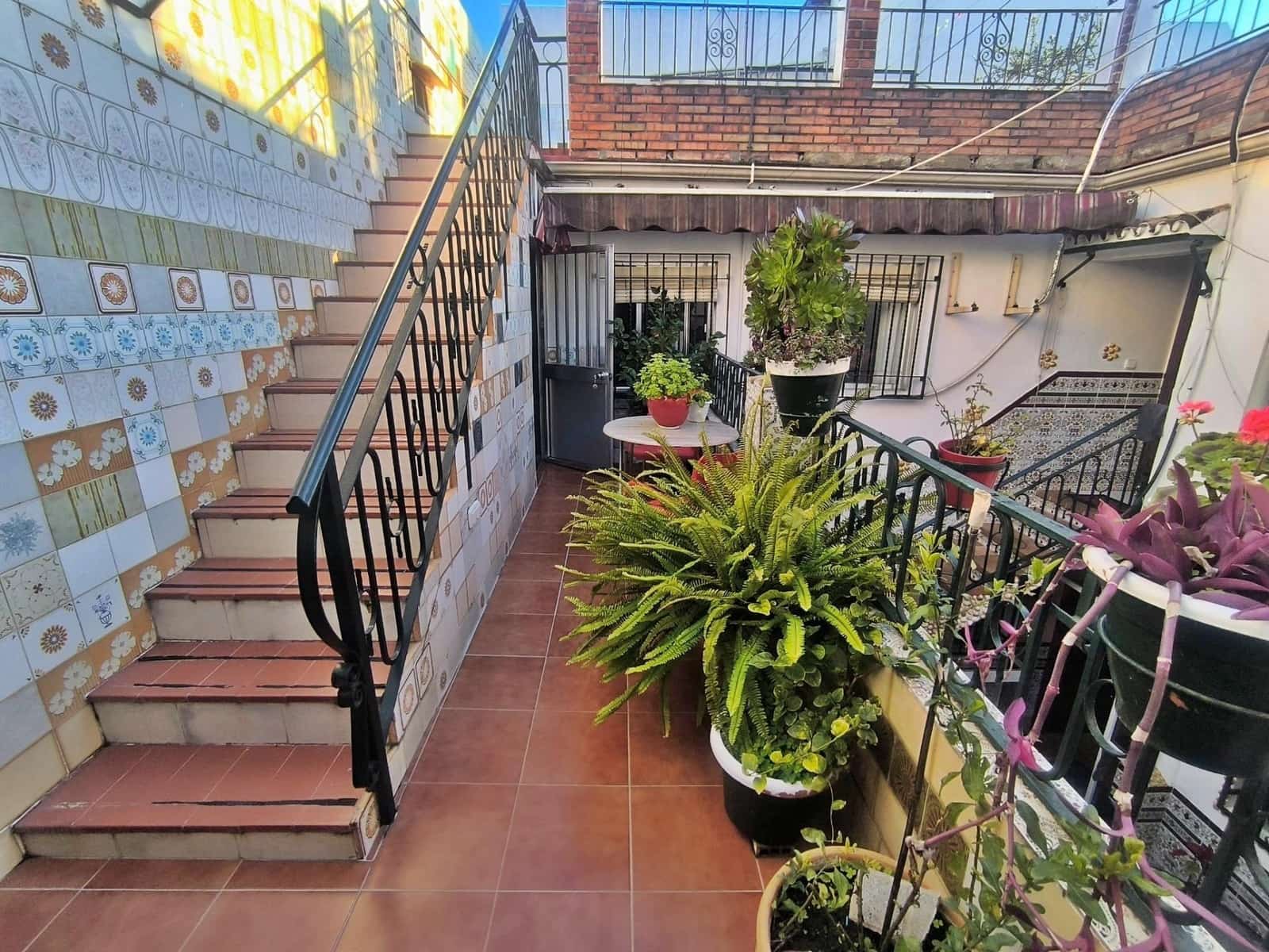 7 bedroom Townhouse for sale in Cordoba city - € 257,900 (Ref: 9901513)