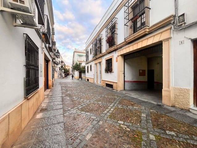 Garage till salu i Santa Marina, Córdoba stad - 21 000 € (Ref: 9901515)
