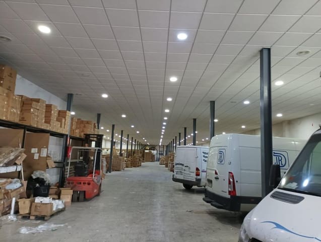 Business for sale in La Rambla - € 720,000 (Ref: 9901516)