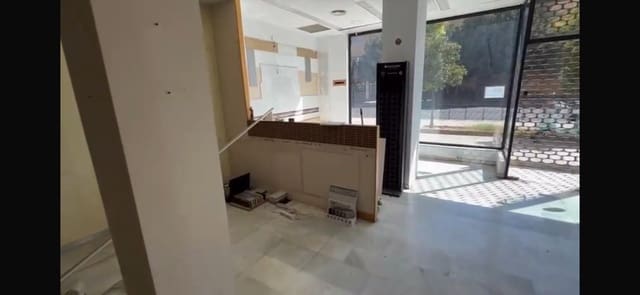 3 soveværelse Erhverv til leje i Arruzafilla, Córdoba by - € 1.800 (Ref: 9901517)