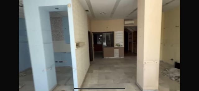 3 soveværelse Erhverv til leje i Arruzafilla, Córdoba by - € 1.800 (Ref: 9901517)