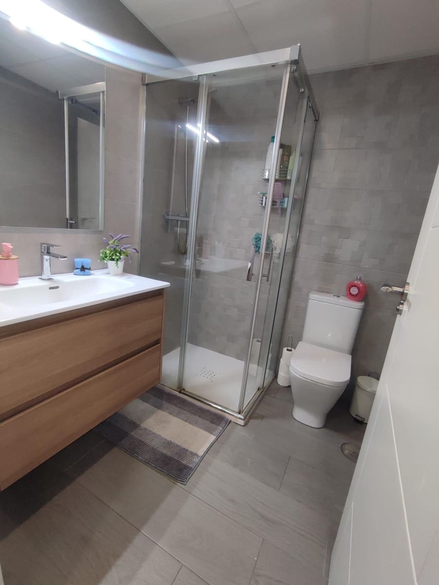 3 slaapkamer Flat te koop in Cordoba stad met zwembad garage - € 380.000 (Ref: 9901520)
