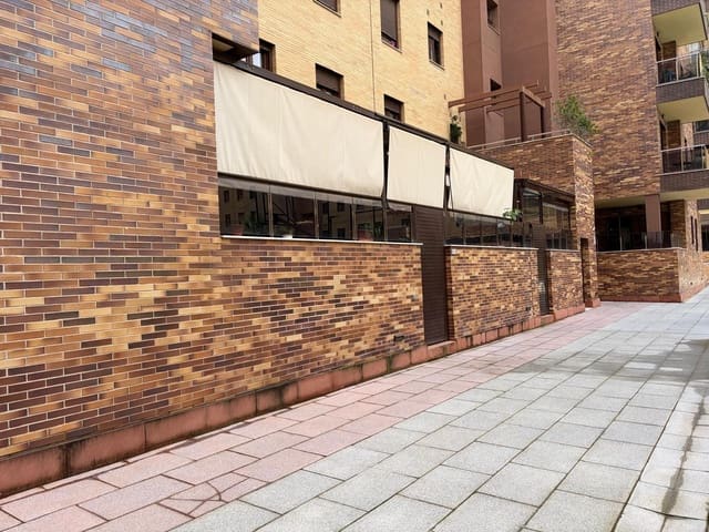 3 slaapkamer Flat te koop in Córdoba stad met zwembad garage - € 380.000 (Ref: 9901520)
