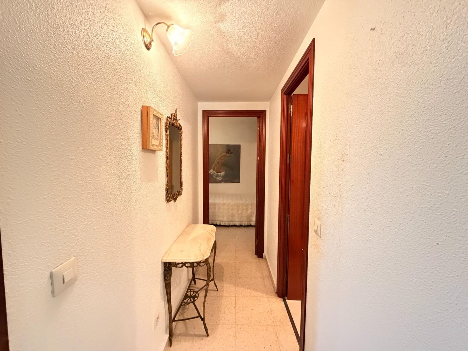 3 bedroom Flat for sale in Cordoba city with garage - € 229,900 (Ref: 9901521)