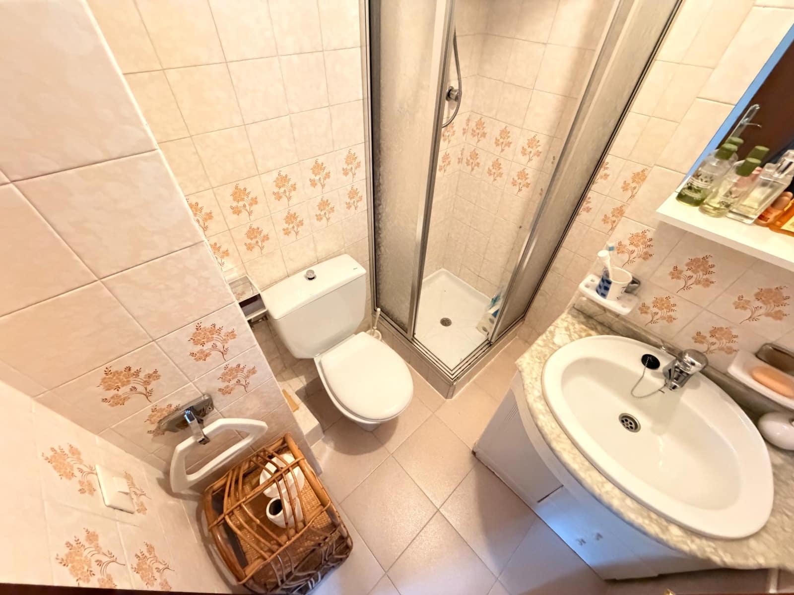 3 bedroom Flat for sale in Cordoba city with garage - € 229,900 (Ref: 9901521)