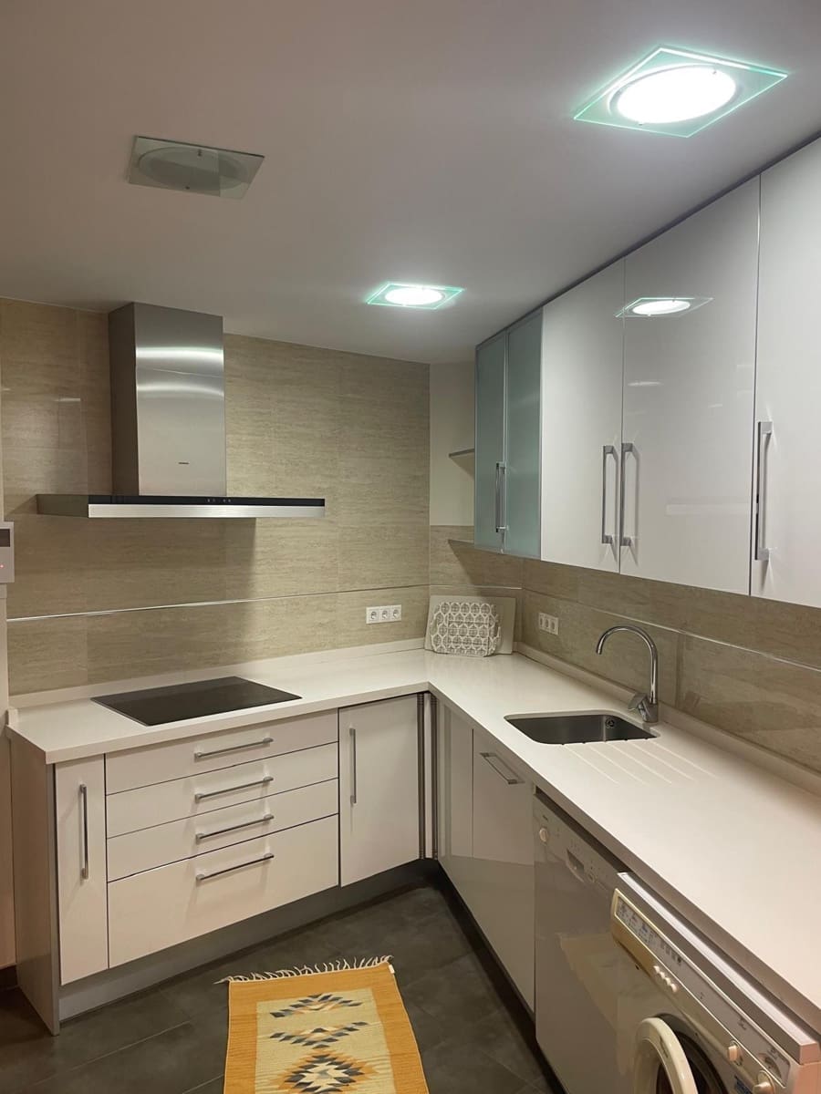 1 Zimmer Wohnung zu vermieten in Cordoba Stadt - 740 € (Ref: 9901522)