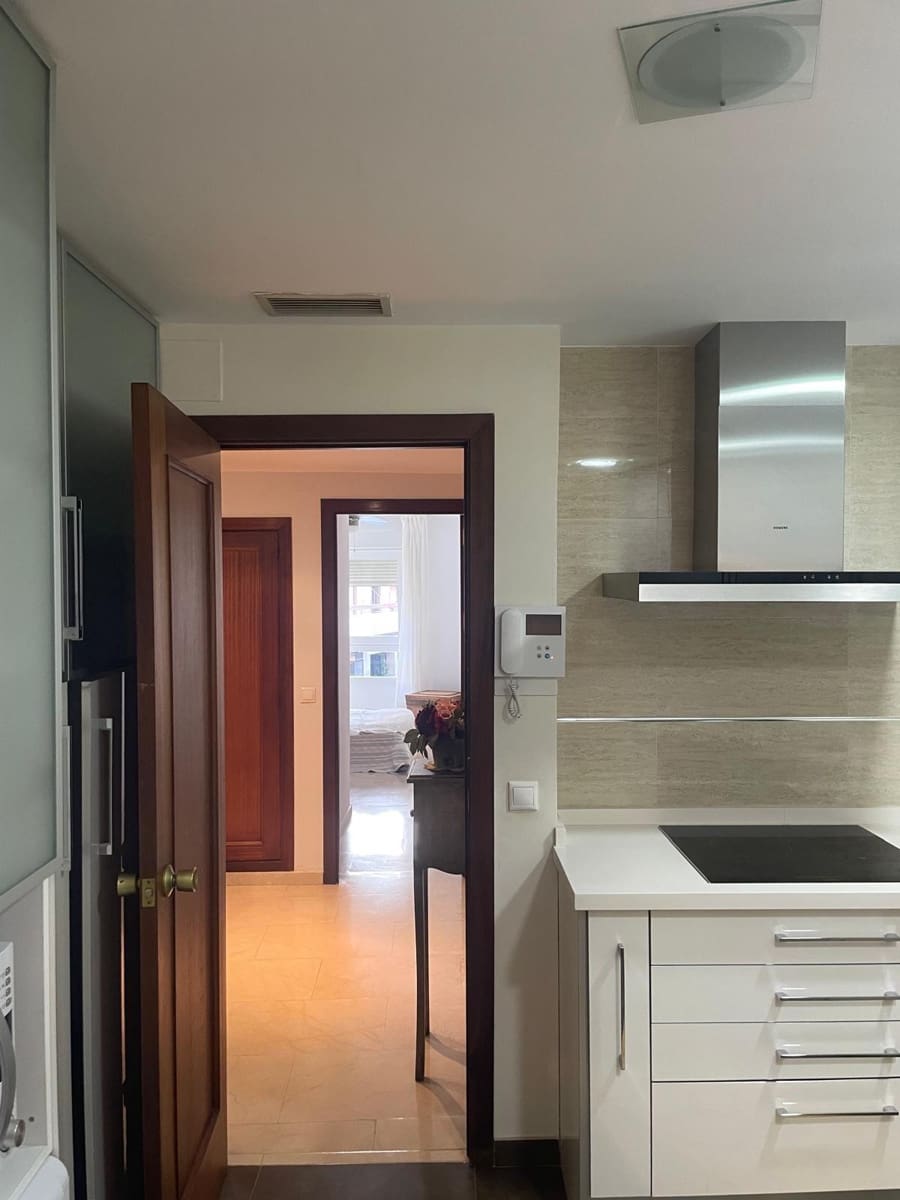 1 Zimmer Wohnung zu vermieten in Cordoba Stadt - 740 € (Ref: 9901522)