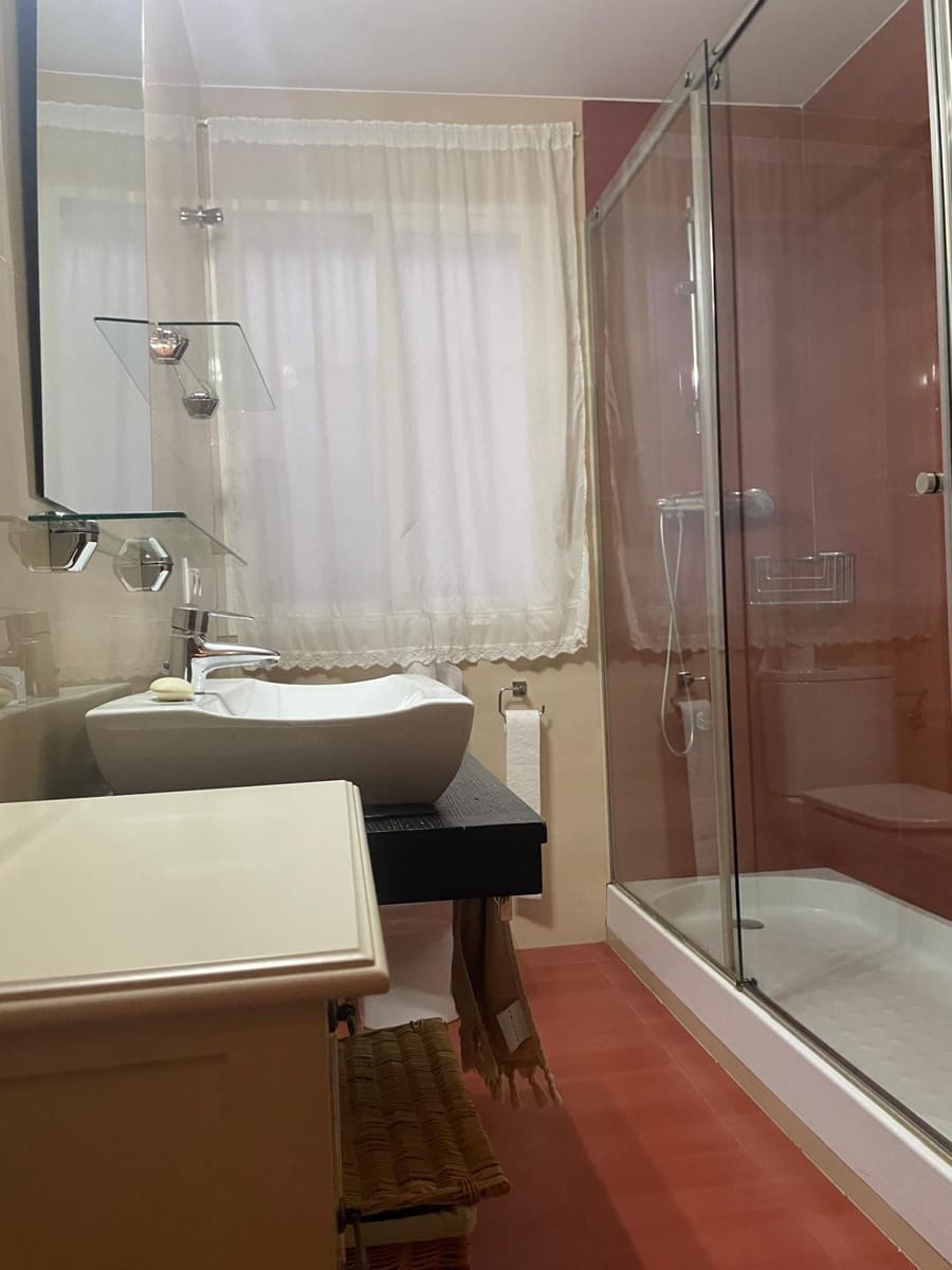 1 Zimmer Wohnung zu vermieten in Cordoba Stadt - 740 € (Ref: 9901522)