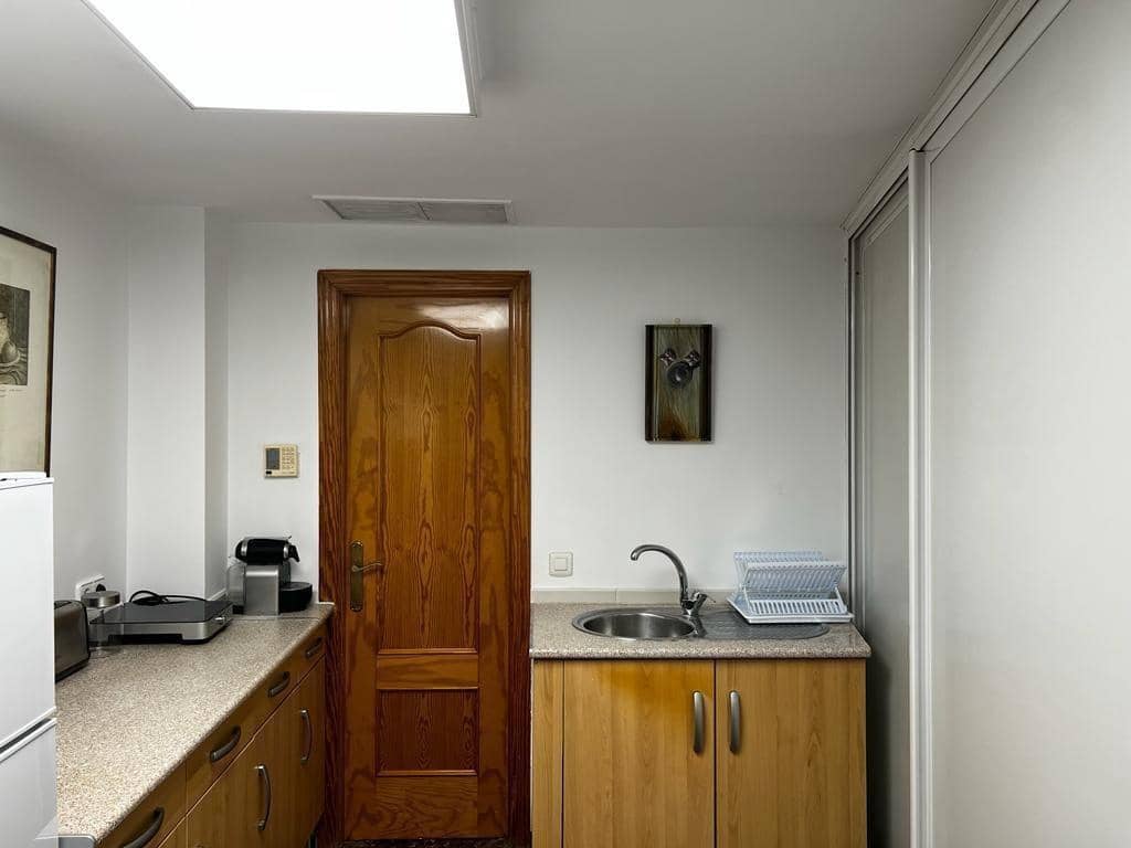 4 bedroom Apartment for sale in Cordoba city - € 199,999 (Ref: 9901525)