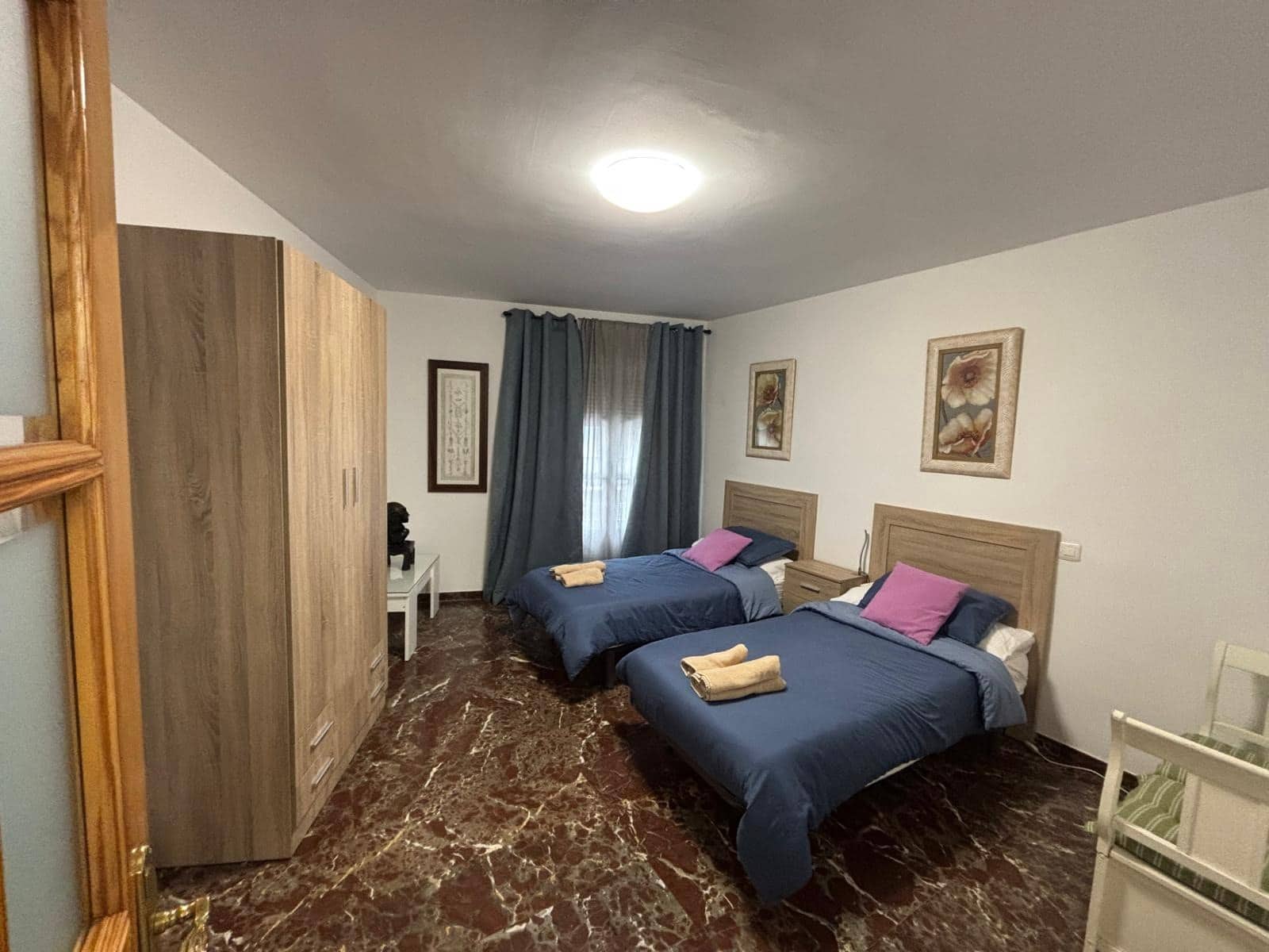 4 bedroom Apartment for sale in Cordoba city - € 199,999 (Ref: 9901525)