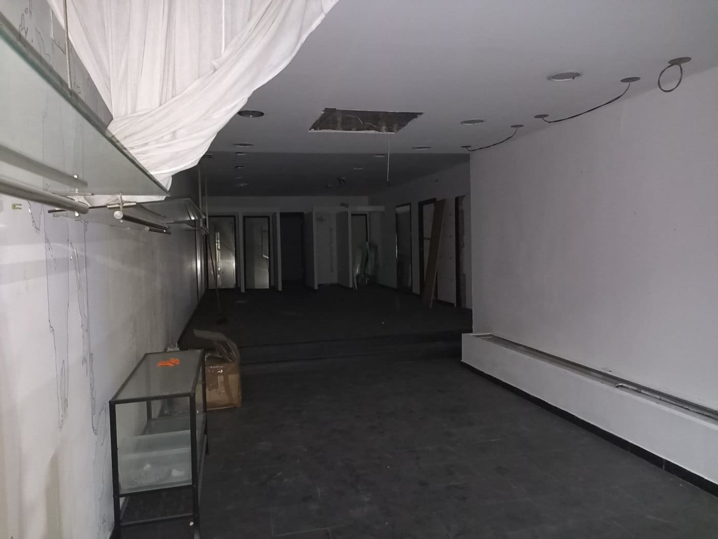 Commercial for sale in Cordoba city - € 432,600 (Ref: 9901532)