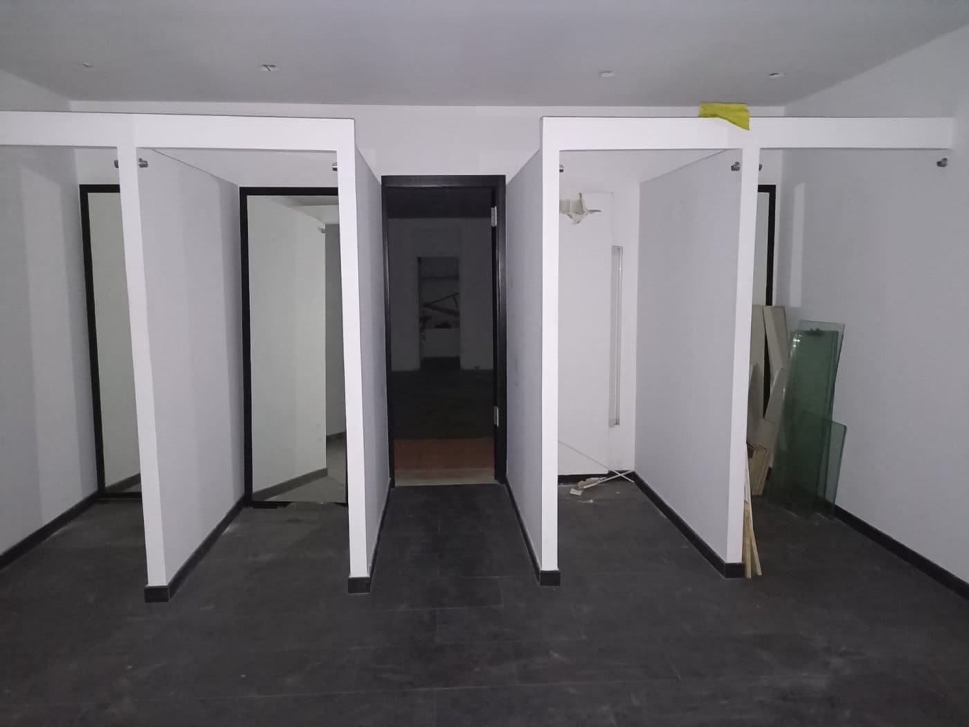 Commercial for sale in Cordoba city - € 432,600 (Ref: 9901532)