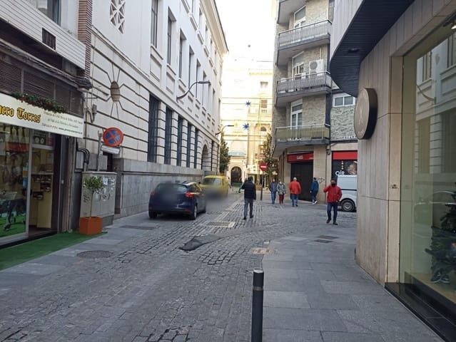 Commercial for sale in Centro, Córdoba city - € 432,600 (Ref: 9901532)
