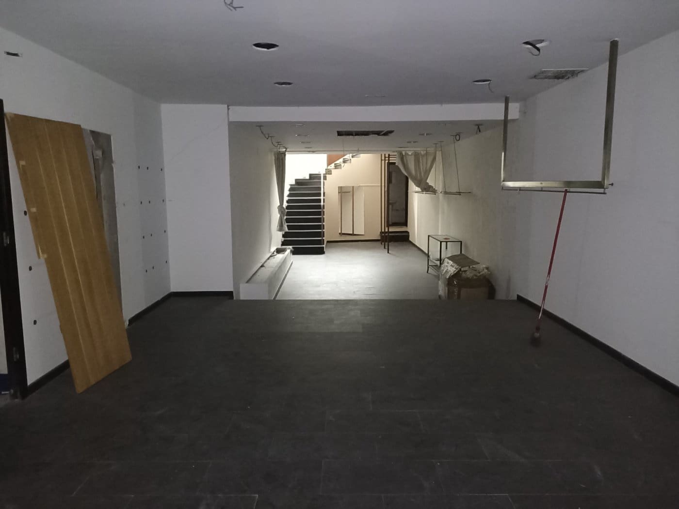 Commercial for sale in Cordoba city - € 432,600 (Ref: 9901532)