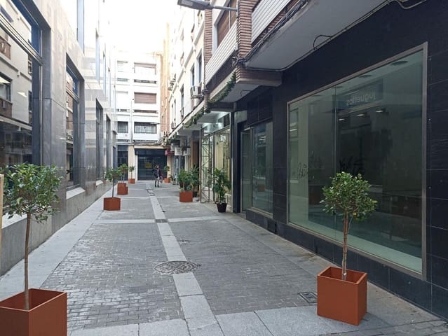 Commercial for sale in Centro, Córdoba city - € 432,600 (Ref: 9901532)