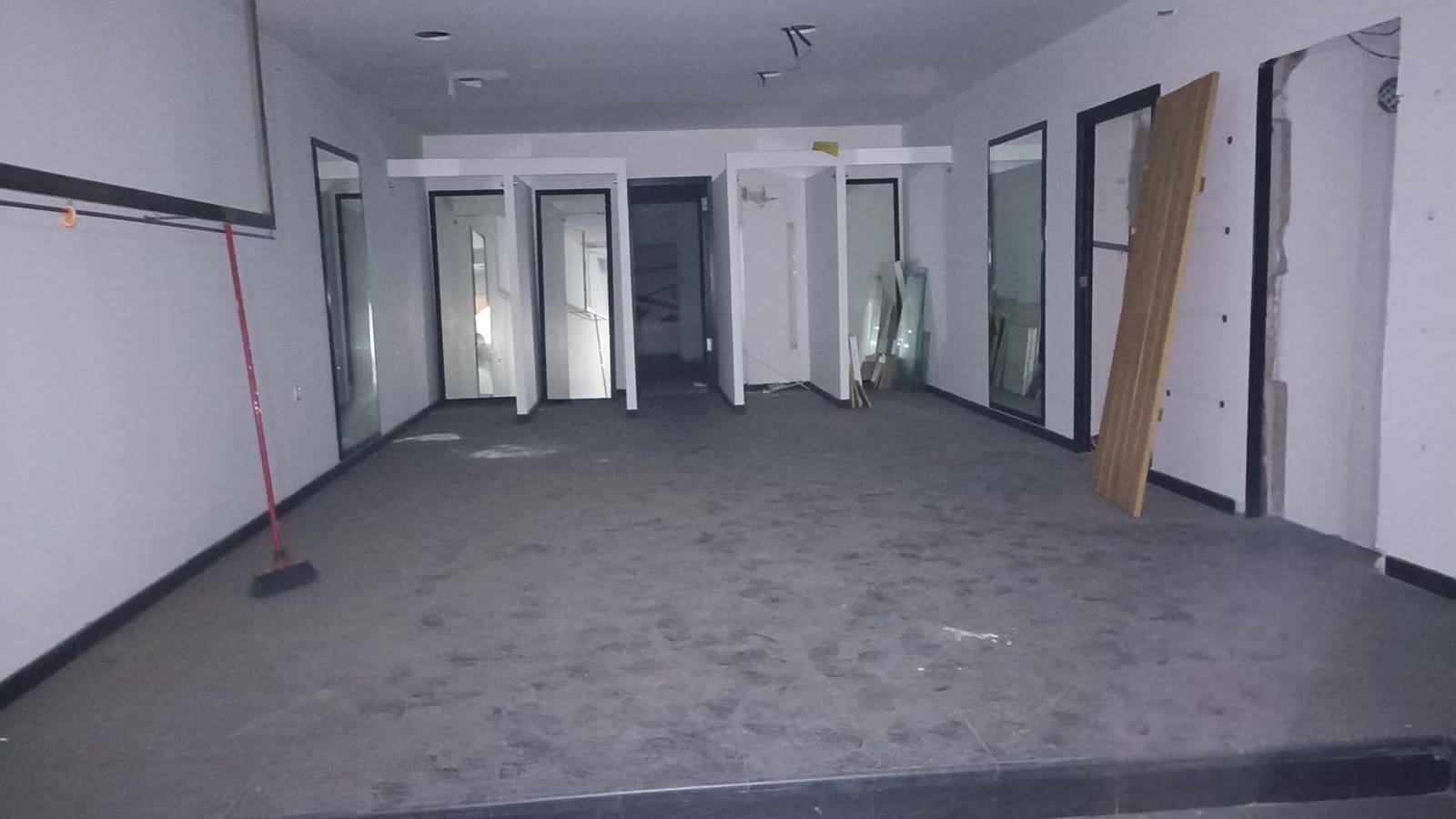 Commercial for sale in Cordoba city - € 432,600 (Ref: 9901532)