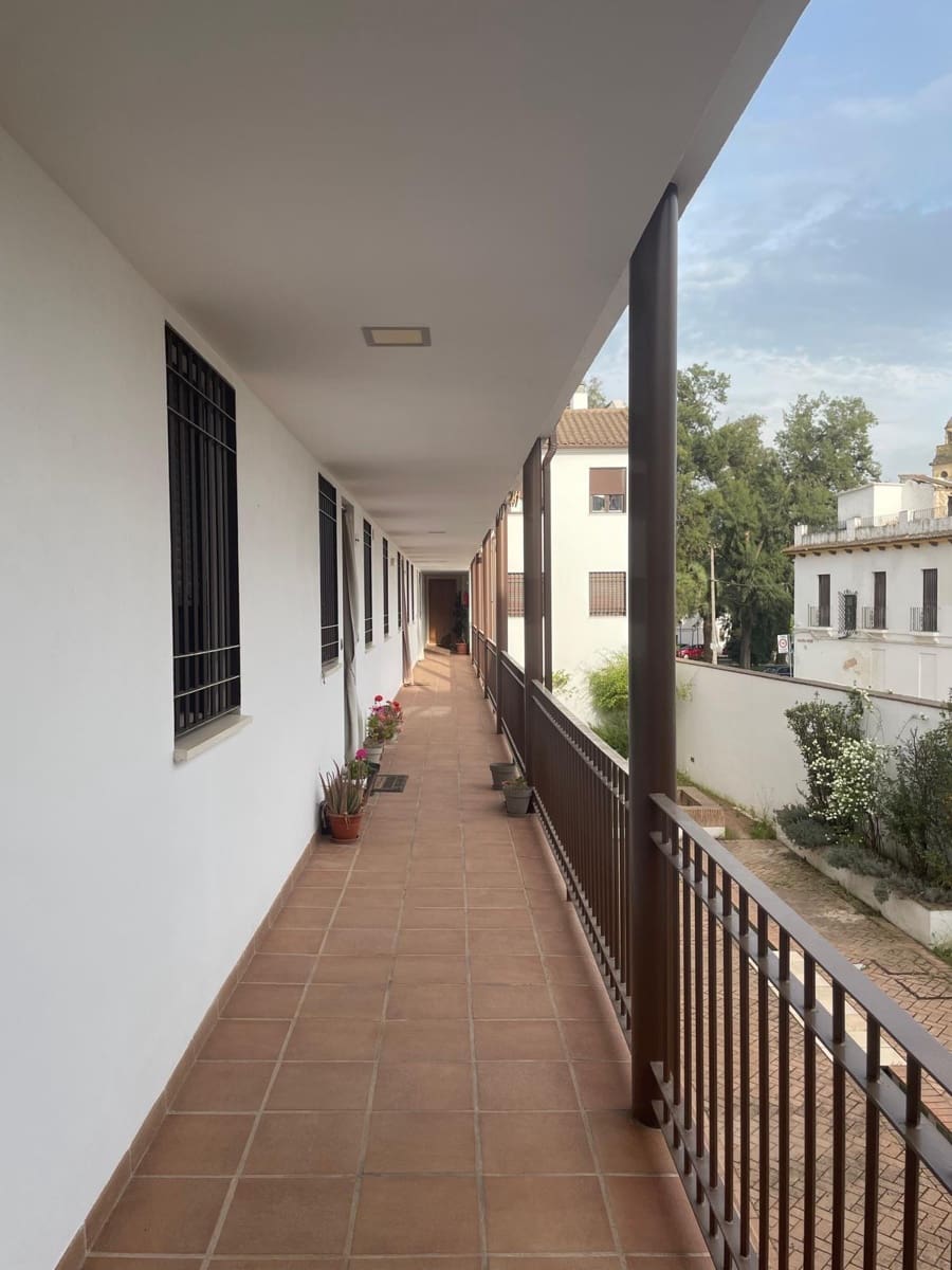 3 soverom Leilighet til salgs i Cordoba by med garasje - € 239 000 (Ref: 9901535)