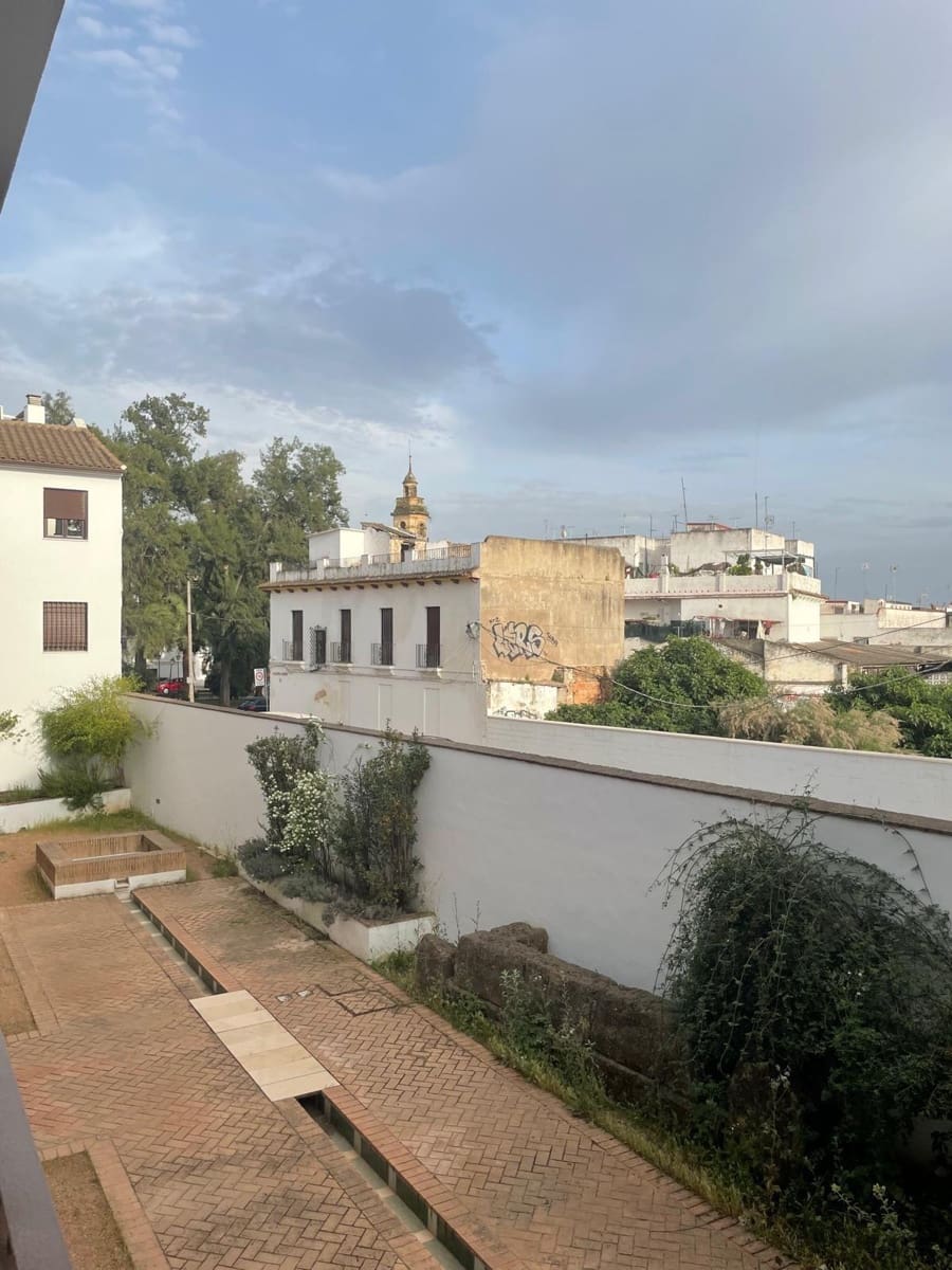 3 soverom Leilighet til salgs i Cordoba by med garasje - € 239 000 (Ref: 9901535)
