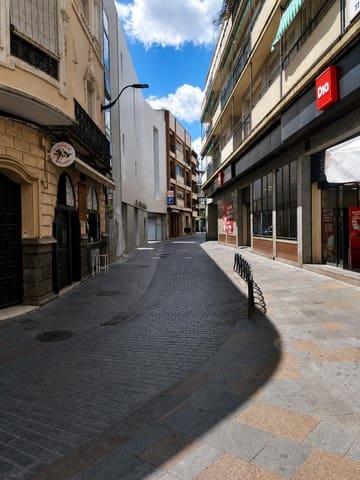 Erhverv til salg i Centro, Córdoba by - € 1.350.000 (Ref: 9901536)