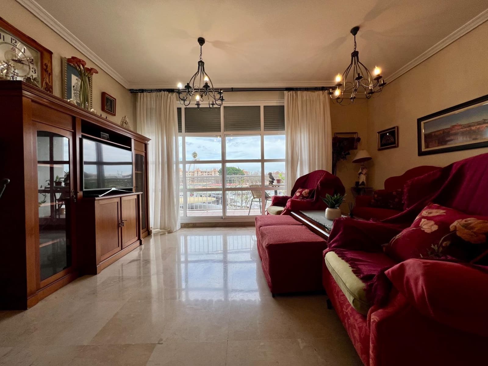 4 soveværelse Lejlighed til salg i Cordoba by med swimmingpool garage - € 375.000 (Ref: 9901539)