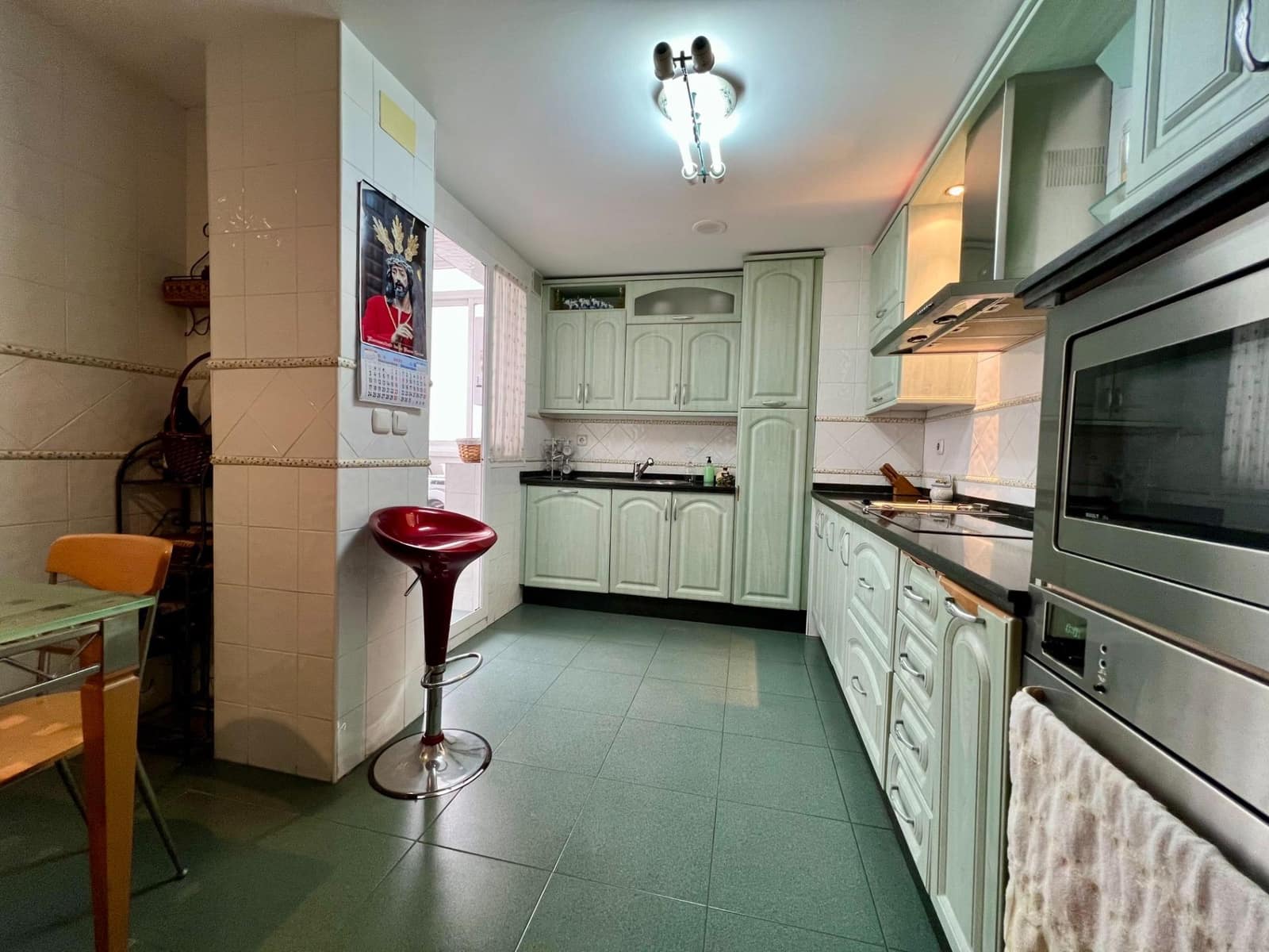 4 soveværelse Lejlighed til salg i Cordoba by med swimmingpool garage - € 375.000 (Ref: 9901539)
