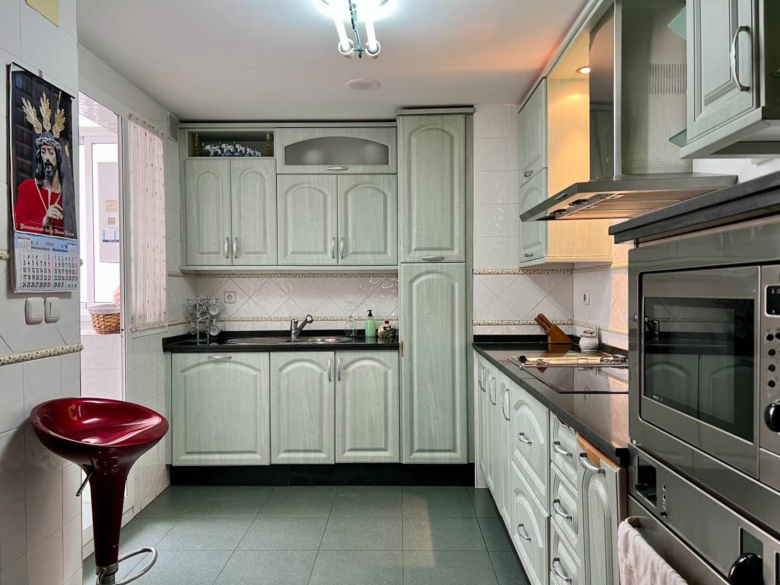 4 soveværelse Lejlighed til salg i Cordoba by med swimmingpool garage - € 375.000 (Ref: 9901539)
