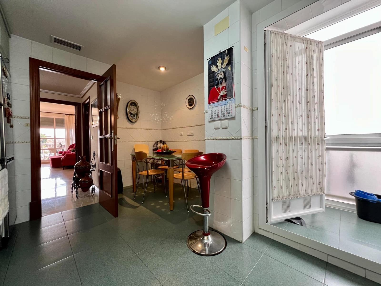 4 soveværelse Lejlighed til salg i Cordoba by med swimmingpool garage - € 375.000 (Ref: 9901539)